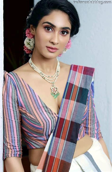 Deepti Sati Mallu Actress T2 14 Hot Cleavage Saree Photo Starcelebblog