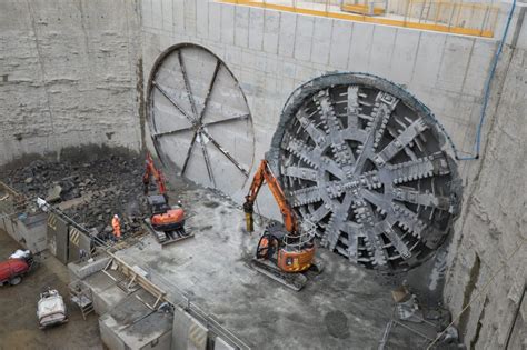 Silvertown Tunnel TBM Completes First Bore Under The Thames Ground