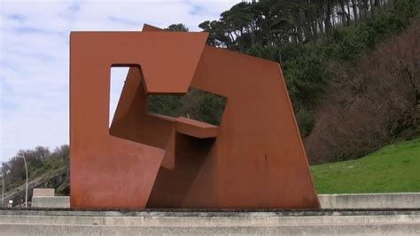 Escultura Jorge Oteiza Paseo Nuevo Actualizado Noviembre