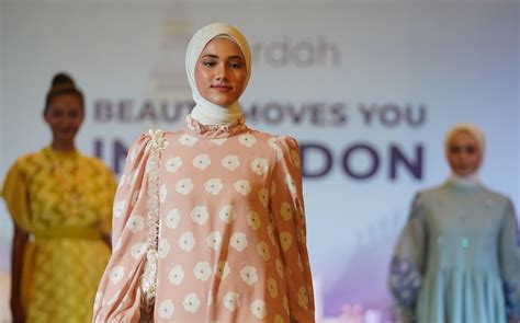 Sepak Terjang Wearing Klamby Hingga Tembus London Fashion Week