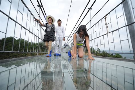 China Are You Brave Enough To Cross This Glass Bottomed Bridge Suspended Over A Canyon