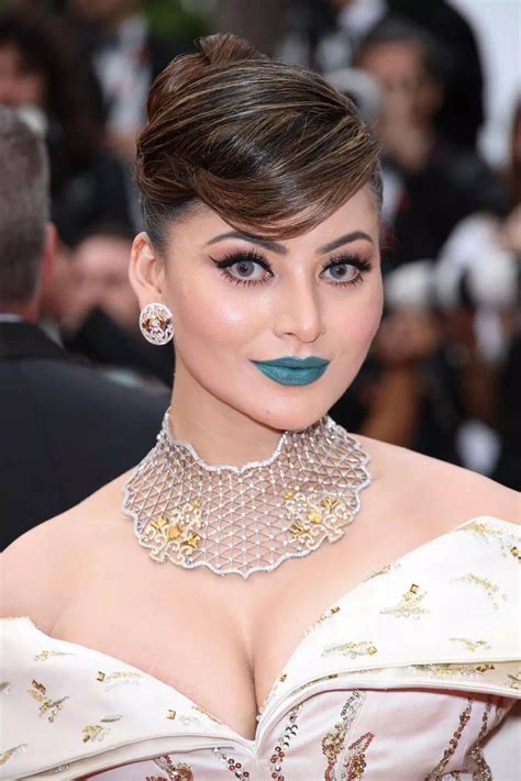 Cannes 2023 Urvashi Rautela Wears Ink Blue Lipstick Copying Aishwarya