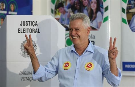 Rollemberg vota e diz estar sereno e sensação de dever cumprido