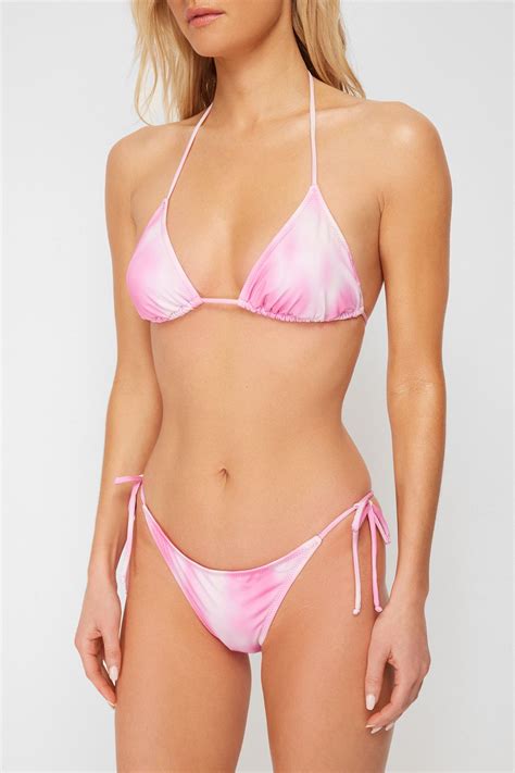 Trendyolmilla Batik Desenli Üçgen Bağlamalı Regular Bikini Takımı TBESS22BT0003 Fiyatı