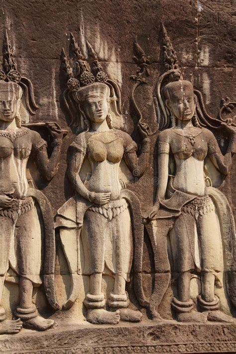 Apsara Dancers Decorate Angkor Wat Stock Photo Image Of Walls