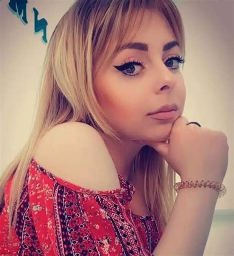 Redhead Armenian Girl Has Juicy Ass Tight Jeans Forum