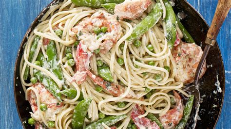 Linguine With Maine Lobster And Creamy Garlic Sauce Recipe