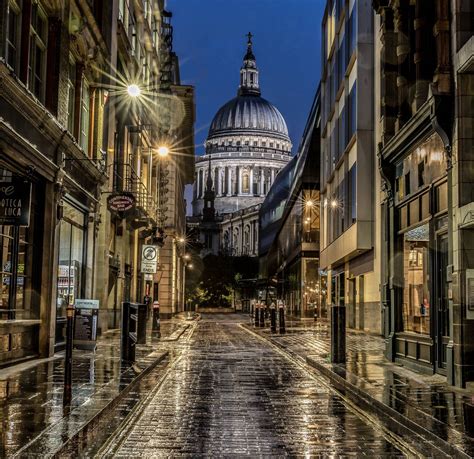 Video Street Photography On A Rainy Day In London With Gary Norman