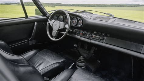 Porsche 930 Turbo Interior Layout & Technology | Top Gear