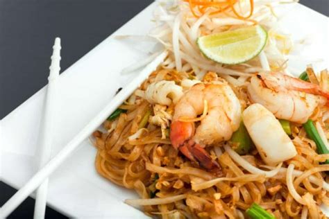 7 Best Pad Thai Sauces To Buy In 2024 Foods Guy