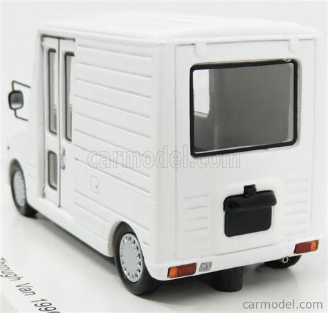 SPARK MODEL SJ042 Echelle 1 43 DAIHATSU MIRA WALK THROUGH VAN 1990 WHITE