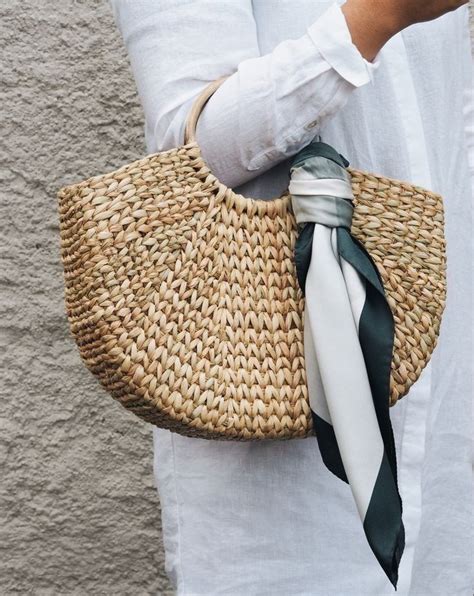 Pin By Monica Lardo On Bor SE Straw Bags Scarf On Bag Bags