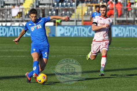 IMBATTUTI NEL DERBY Al Castellani Termina 1 1 E Prosegue La Marcia