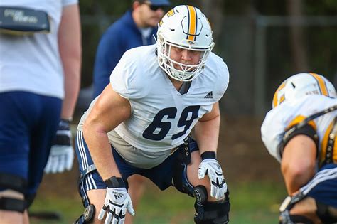 From Sweden to UTC: Lucas Lavin’s football journey | Chattanooga Times Free Press