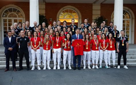 Recibe Pedro Sánchez a las campeonas mundiales en La Moncloa Video