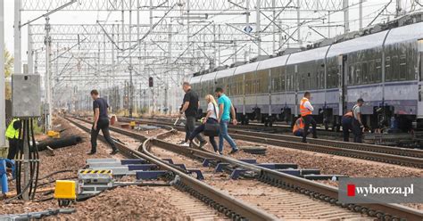 Sąd na trzy miesiące aresztował podejrzanych o próbę paraliżu na kolei