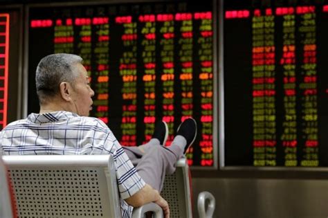 Bursa China Melonjak Indeks Komposit Shanghai Dibuka Naik 2 28 Persen