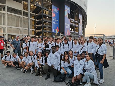 La chorale aux mondiaux de Rugby Collège Jean Malrieu