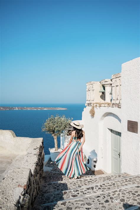 Wandering In A Santorini Dream — Wuli Times