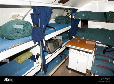 Us Navy Submarine Sleeping Quarters