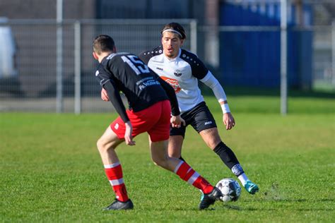 3e Klasse B Graaf Willem II VAC Pakt Punten Mee Bij PGS VOGEL