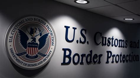 Ex Border Officer Pleads Guilty To Smuggling Migrants Into Us