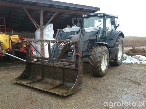 Foto Ciagnik Valtra N Id Galeria Rolnicza Agrofoto