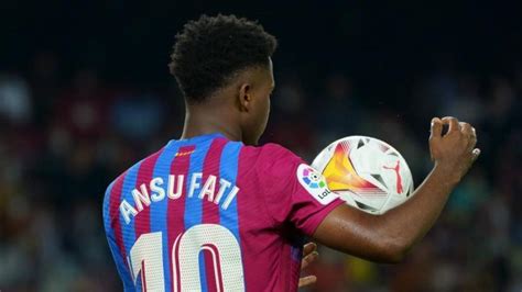 Ansu Fati renueva con el Barça hasta 2027