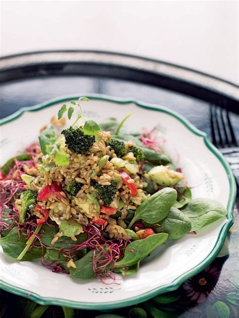 Sallad Med Avocado Och Nakenhavre Nyttig Mat Recept Sallader Sallad