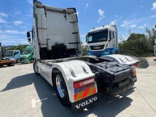 Volvo FH 500 Truck Tractor For Sale Italy Surano LE XJ37158