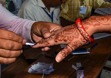 Lok Sabha Elections 2024 56 42 Pc Turnout Recorded In Eight Seats Of