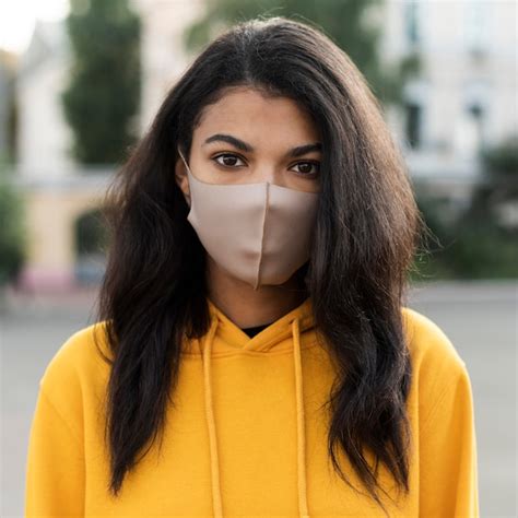 Premium Photo Beautiful Woman Wearing A Medical Mask