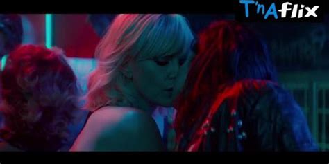 Charlize Theron Lesbian Scene In Atomic Blonde Sofia Boutella Tnaflix