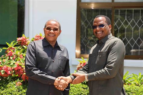 MAELEZO Rais Mstaafu Dkt Kikwete Akutana Na Katibu Mkuu Afya