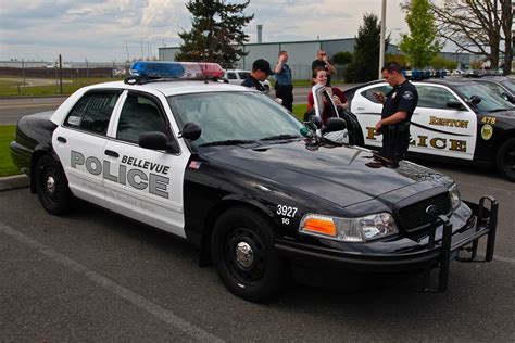 Bellevue Police Crown Victoria Img Police And Emerg Flickr