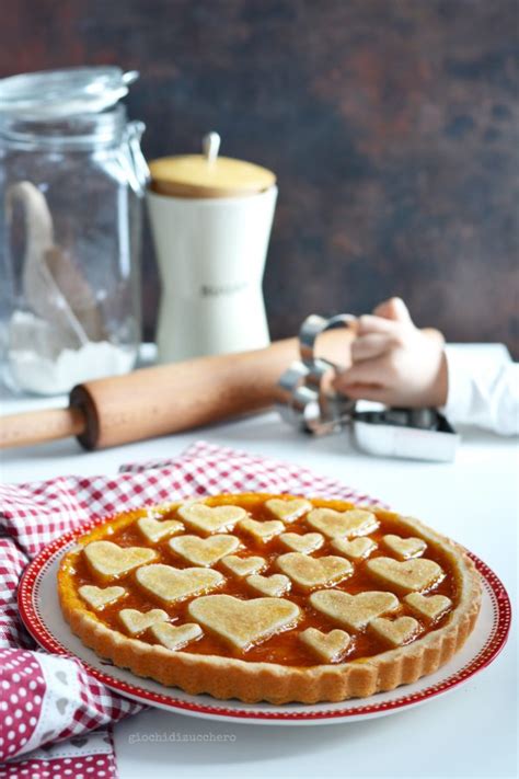 Crostata Con Frolla Alle Mandorle E Confettura Alle Albicocche Giochi