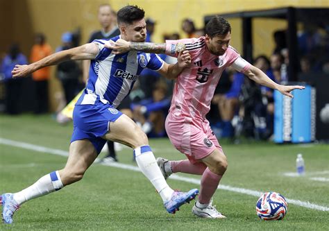 VIDEO | Así fue el golazo de Messi de tiro libre frente a Porto en el