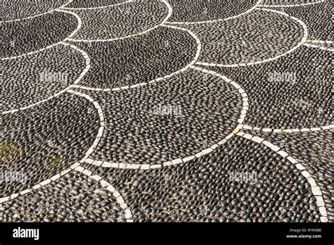 Pebble Stone Mosaic Hi Res Stock Photography And Images Alamy