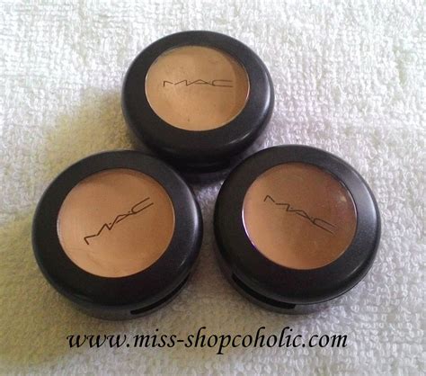Miss Shopcoholic: Swatches: MAC Studio Finish Concealer + concealer tips