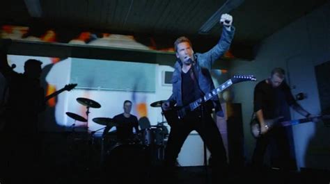 Clip Edge of a Revolution Nickelback plus engagé que jamais