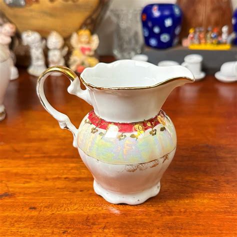 Cremeira em porcelana Real Dônama Antiquário