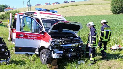 Unfall Mit Krankenwagen Im Eichsfeld Fordert Vier Verletzte