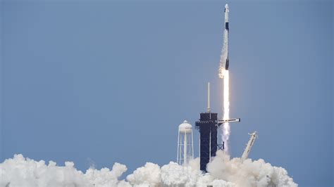 Spacex Nasa Launch Rocket Ship Blasts Off Into Orbit With Nasa