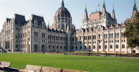 Budapest Grand City Tour With Parliament Visit Budapest Hop On Hop