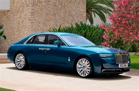 Vén Màn Rolls Royce Ghost Series Ii 2025 Giá Dự Kiến Từ 87 Tỷ VnĐ