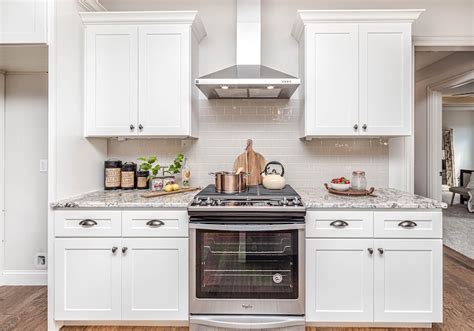 Shaker Cabinets Vs Traditional A Cabinet Style Showdown