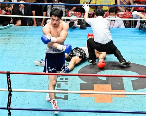 なぜ”浪速のロッキー”赤井英和氏の長男・英五郎はプロ2戦目でtko勝利を飾れたのか負けて学んだ教訓と父の現役映像の刺激（yahooニュース