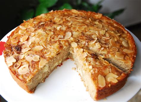 Gâteau Aux Pommes Amandes Et Chocolat Blanc