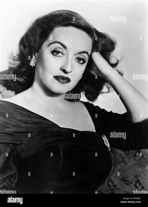 Bette Davis Actress 1952 Stock Photo Alamy