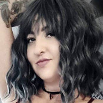 Trixie Rainn Babe Page Watch This Pornstar On FreeOnes